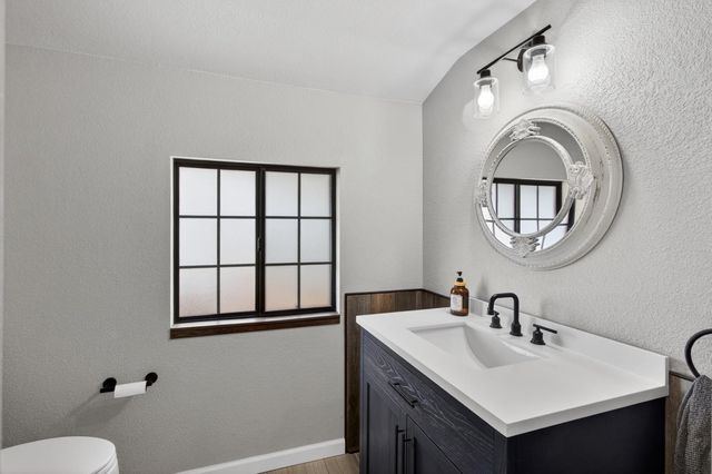 8757 Sharmead Way, Fair Oaks, CA 95628
