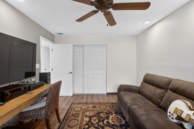 8757 Sharmead Way, Fair Oaks, CA 95628