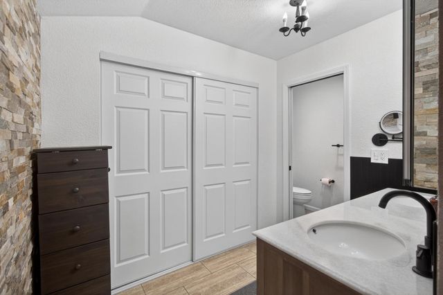 8757 Sharmead Way, Fair Oaks, CA 95628
