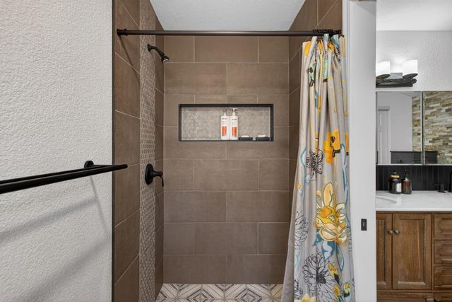 8757 Sharmead Way, Fair Oaks, CA 95628