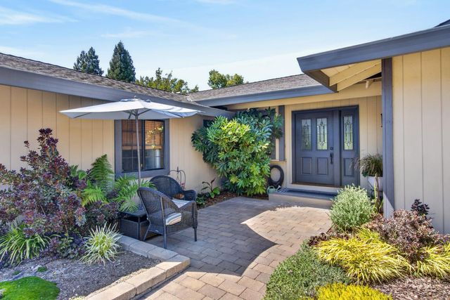 8757 Sharmead Way, Fair Oaks, CA 95628