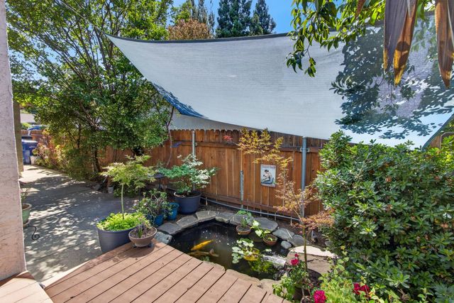 8757 Sharmead Way, Fair Oaks, CA 95628