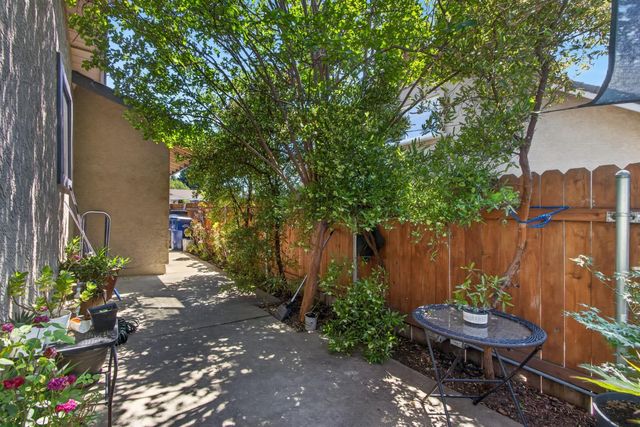 8757 Sharmead Way, Fair Oaks, CA 95628