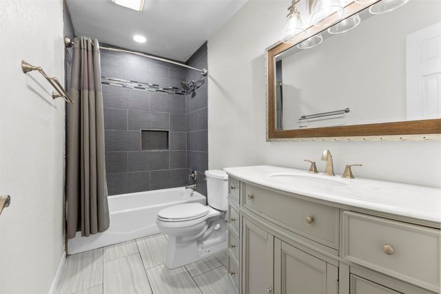 4108 Cypress Springs Drive, Arlington, TX 76001