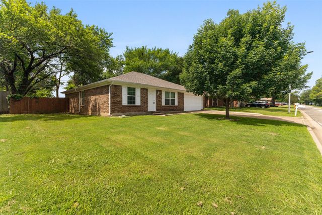 4108 Cypress Springs Drive, Arlington, TX 76001