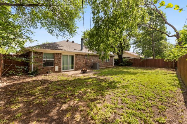 4108 Cypress Springs Drive, Arlington, TX 76001