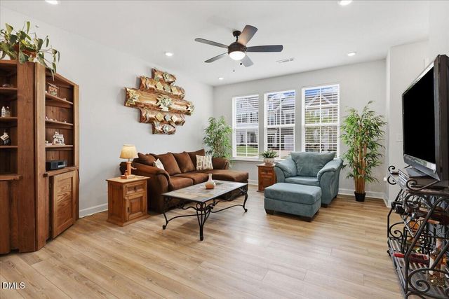 234 Pansy Park, Clayton, NC 27520