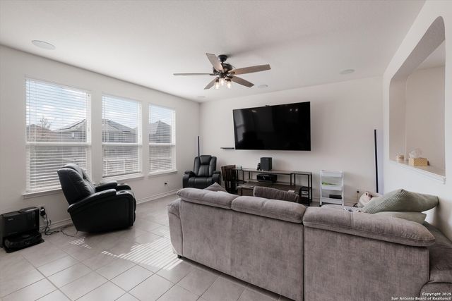 5230 Wolf Bane, San Antonio, TX 78261