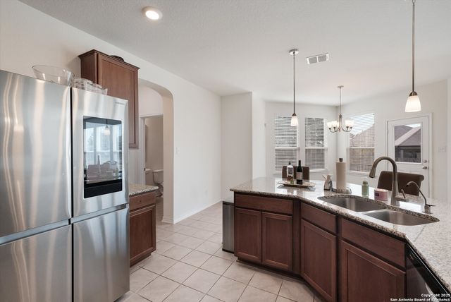 5230 Wolf Bane, San Antonio, TX 78261