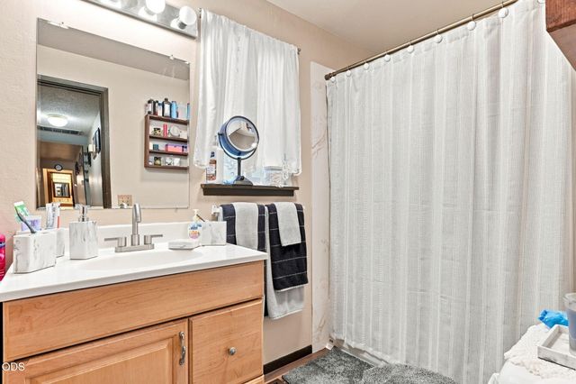 401 Morningside Street, Medford, OR 97501