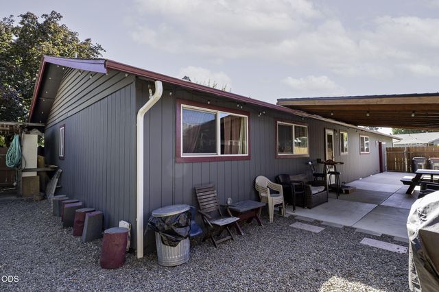 401 Morningside Street, Medford, OR 97501