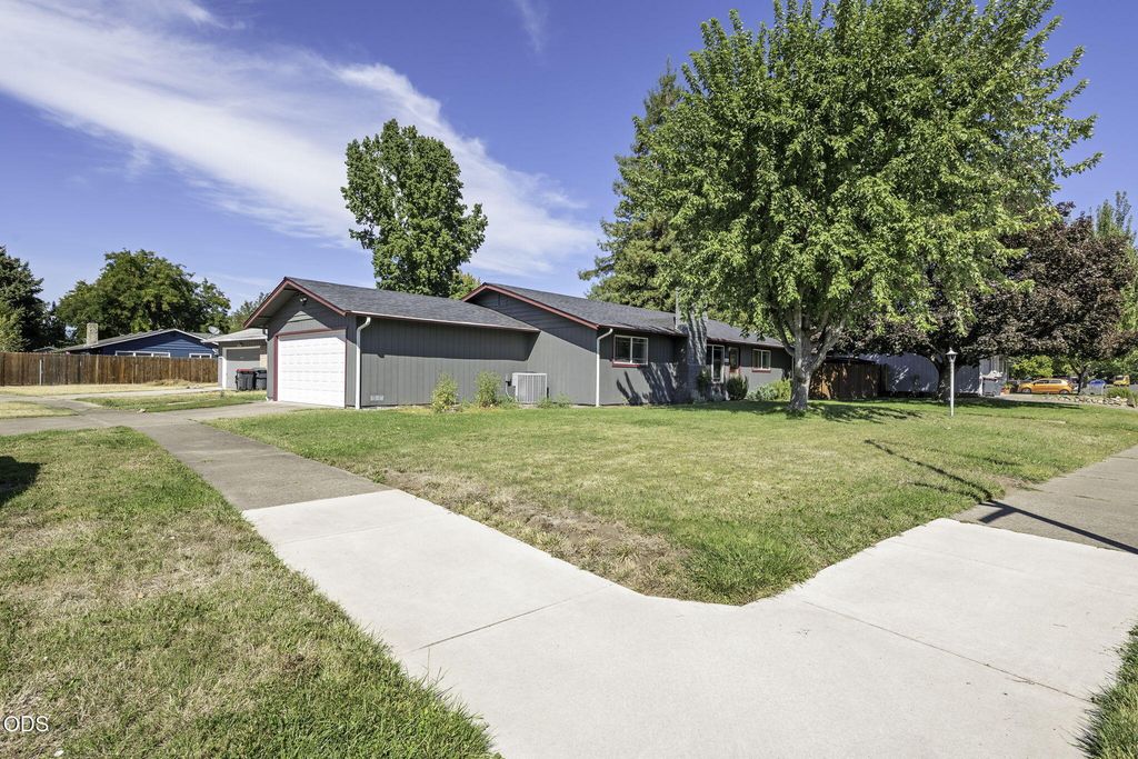 401 Morningside Street, Medford, OR 97501