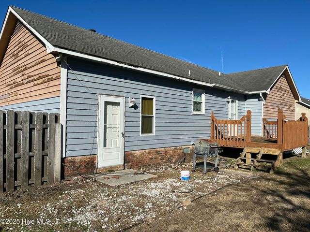 174 Core Road, Richlands, NC 28574