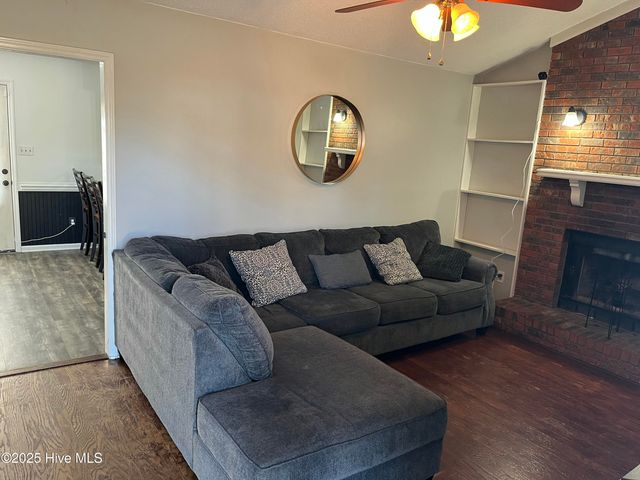 174 Core Road, Richlands, NC 28574