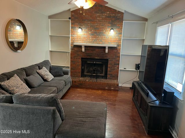 174 Core Road, Richlands, NC 28574