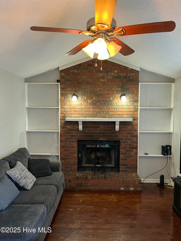 174 Core Road, Richlands, NC 28574