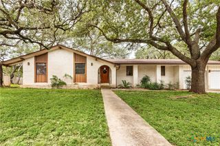 517 Oakwood Boulevard, New Braunfels, TX 78130
