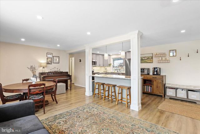 7941 HEDGESVILLE RD, Hedgesville, WV 25427