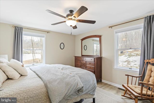 7941 HEDGESVILLE RD, Hedgesville, WV 25427