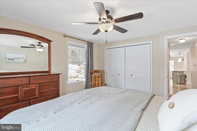 7941 HEDGESVILLE RD, Hedgesville, WV 25427