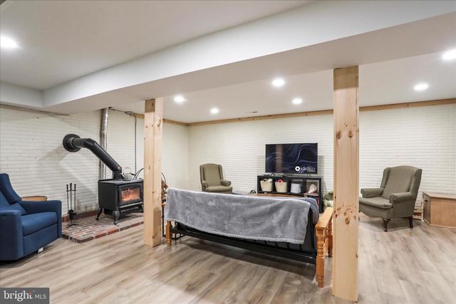 7941 HEDGESVILLE RD, Hedgesville, WV 25427