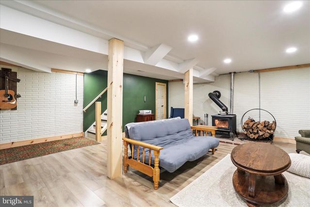 7941 HEDGESVILLE RD, Hedgesville, WV 25427