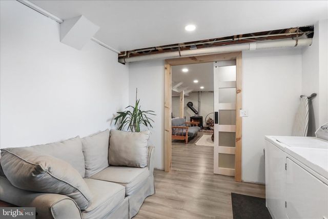 7941 HEDGESVILLE RD, Hedgesville, WV 25427