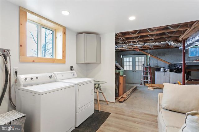 7941 HEDGESVILLE RD, Hedgesville, WV 25427