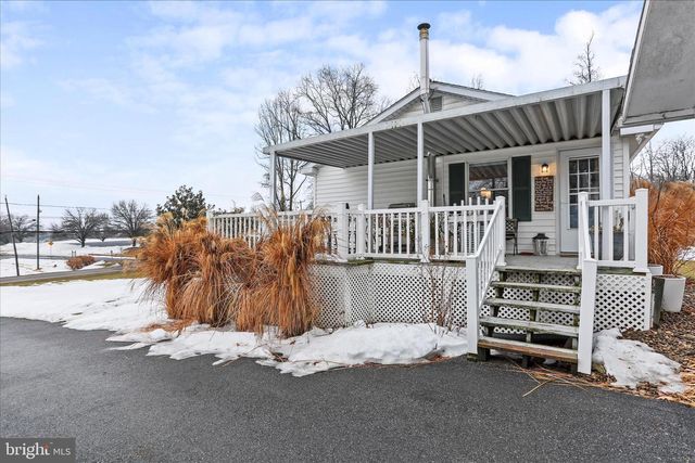 7941 HEDGESVILLE RD, Hedgesville, WV 25427