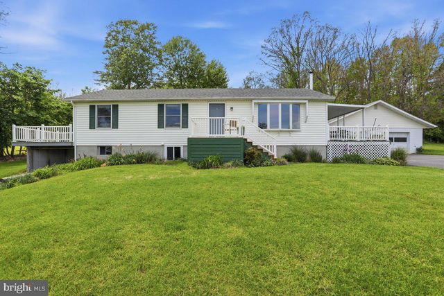 7941 HEDGESVILLE RD, Hedgesville, WV 25427