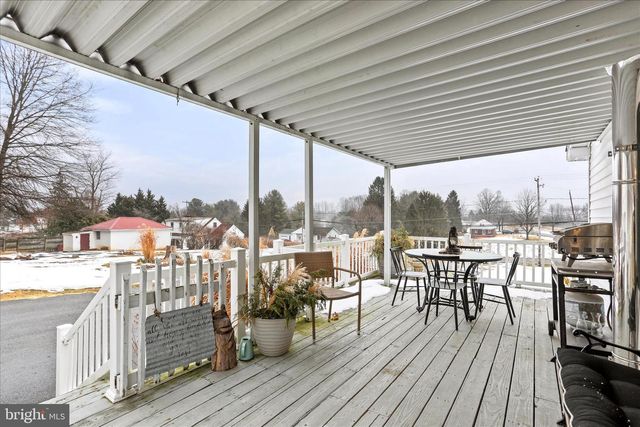 7941 HEDGESVILLE RD, Hedgesville, WV 25427