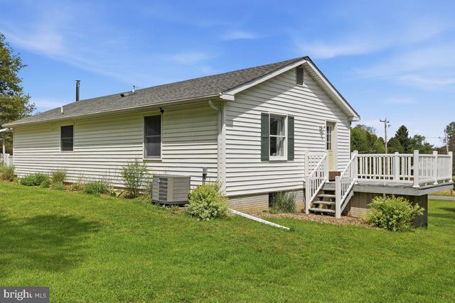 7941 HEDGESVILLE RD, Hedgesville, WV 25427