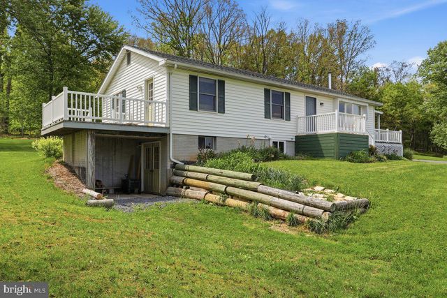 7941 HEDGESVILLE RD, Hedgesville, WV 25427