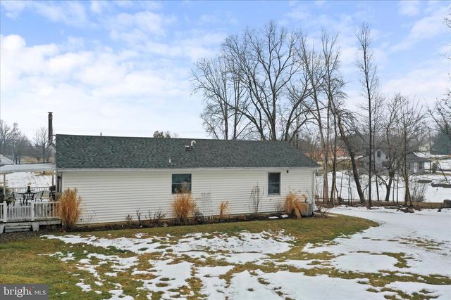 7941 HEDGESVILLE RD, Hedgesville, WV 25427