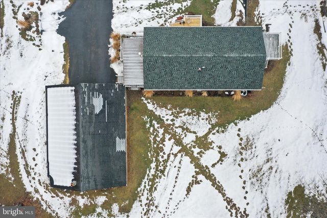 7941 HEDGESVILLE RD, Hedgesville, WV 25427