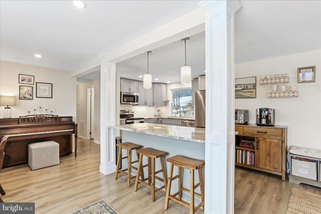 7941 HEDGESVILLE RD, Hedgesville, WV 25427