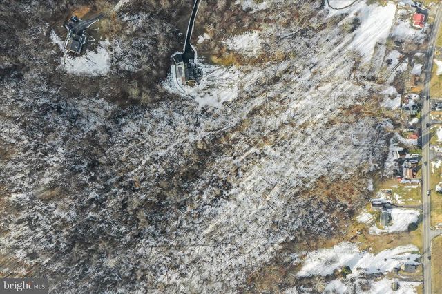 7941 HEDGESVILLE RD, Hedgesville, WV 25427