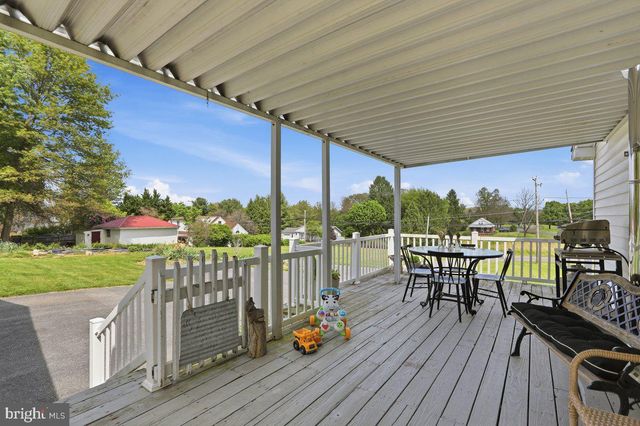 7941 HEDGESVILLE RD, Hedgesville, WV 25427
