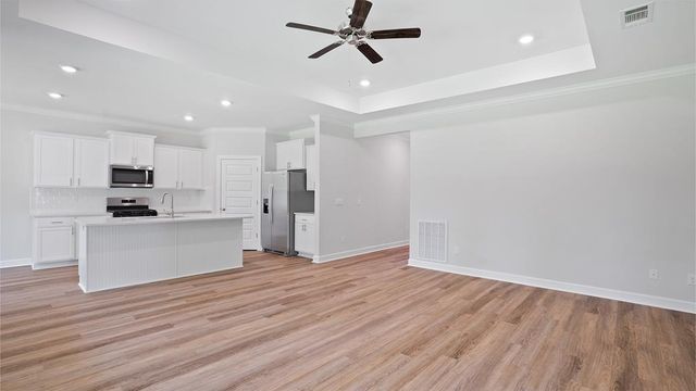 111 Creekridge Street, Headland, AL 36345