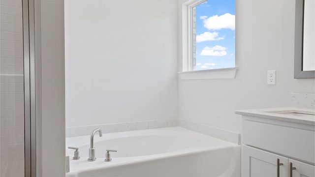 111 Creekridge Street, Headland, AL 36345