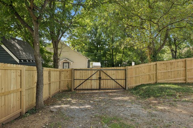 1602 Lischey Ave, Nashville, TN 37207