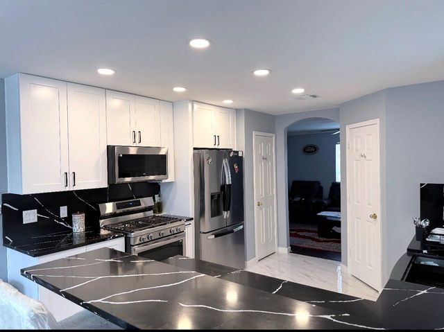 6211 Wimberly Knoll Court, Houston, TX 77084