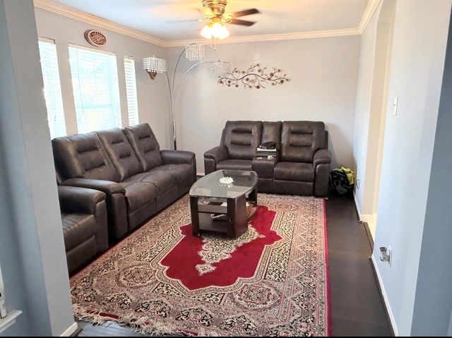 6211 Wimberly Knoll Court, Houston, TX 77084