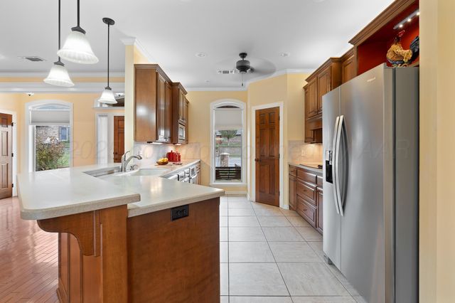 402 CEDAR MEADOW Circle, Amarillo, TX 79124