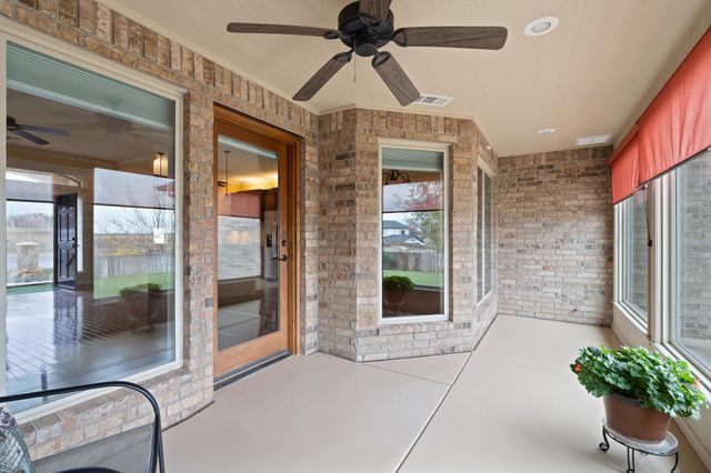 402 CEDAR MEADOW Circle, Amarillo, TX 79124