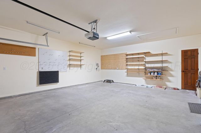 402 CEDAR MEADOW Circle, Amarillo, TX 79124