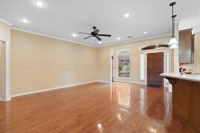 402 CEDAR MEADOW Circle, Amarillo, TX 79124