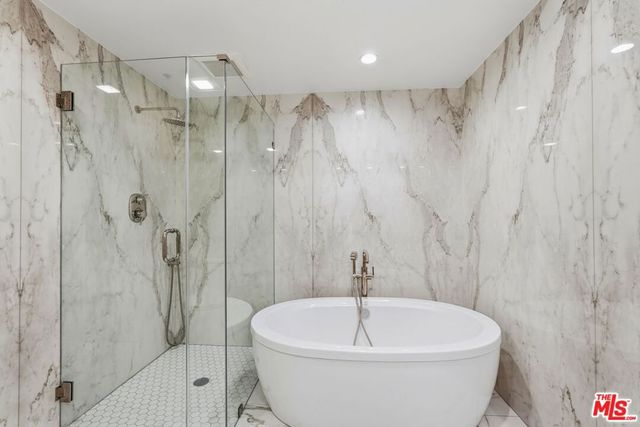 2930 Neilson Way 408, Santa Monica, CA 90405