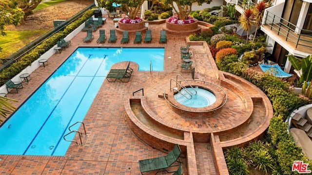2930 Neilson Way 408, Santa Monica, CA 90405