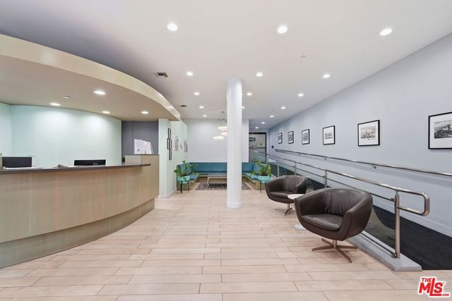 2930 Neilson Way 408, Santa Monica, CA 90405